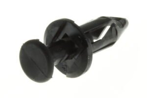 RM00054ADD - 8(D)x21(L) PLST RIVT PLUG PA66 PNL TH 3-8mm