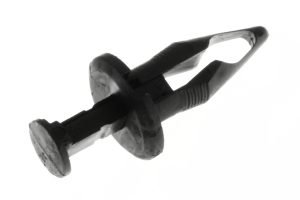 RX00874ADD - 26(L)x10(D) PLST RIVET    PA66 BLK
